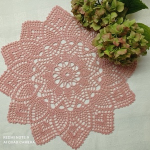 Darabja 4.300Ft. Horgolt csipke terítő 36-34cm - otthon & életmód - dekoráció - asztal és polc dekoráció - horgolt & csipketerítő - Meska.hu