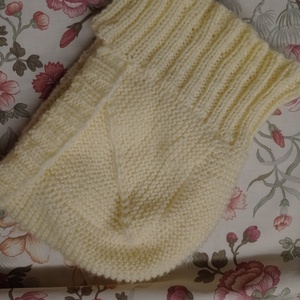 Pilóta, vagy űrhajós, kötött bébi sapka - ruha & divat - babaruha & gyerekruha - babasapka - Meska.hu