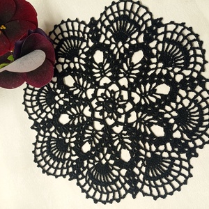 Fekete,  horgolt csipke terítő - Meska.hu