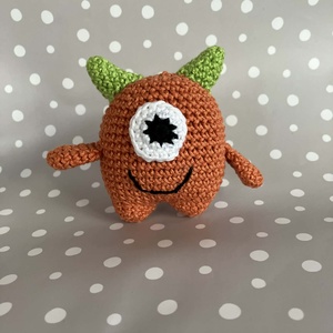 Amigurumi horgolt mini Szörnyecske - játék & sport - plüssállat & játékfigura - szörnyike - Meska.hu