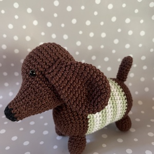 Amigurumi horgolt tacsi - Meska.hu