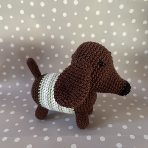 Amigurumi horgolt tacsi - játék & sport - plüssállat & játékfigura - kutya - Meska.hu
