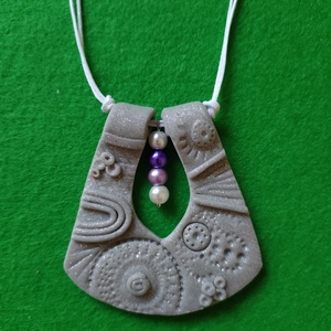 Ezüst vonzásában - ékszer - nyaklánc - medál - Meska.hu