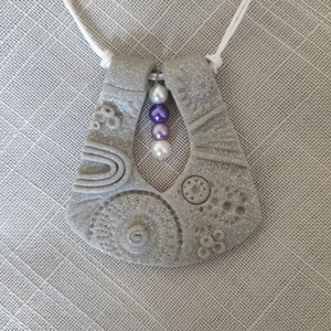 Ezüst vonzásában - ékszer - nyaklánc - medál - Meska.hu