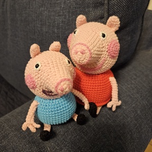 Peppa és Zsoli - horgolt játékfigurák - játék & sport - plüssállat & játékfigura - nyuszi - Meska.hu