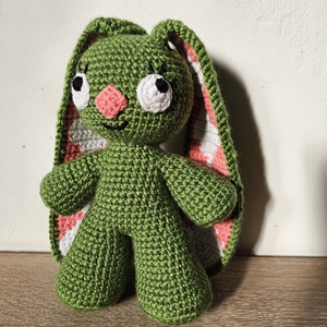 Kockásfülű  nyúl - horgolt játékfigura, Játék & Sport, Plüssállat & Játékfigura, Nyuszi, Horgolás, MESKA