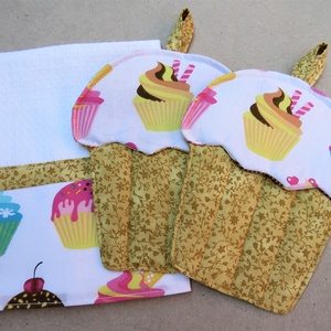 Cupcake sütőkesztyűk törlőkendővel - otthon & életmód - konyhafelszerelés, tálalás - konyhai textil - edényfogó & edényfedő - Meska.hu