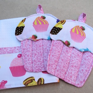 Cupcake sütőkesztyűk törlőkendővel, Otthon & Életmód, Konyhafelszerelés, tálalás, Konyhai textil, Edényfogó & Edényfedő, Varrás, MESKA