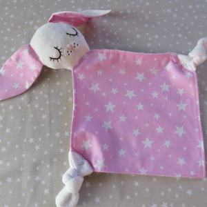 Nyuszis játszókendő rózsaszín-fehér csillagokkal, Játék & Sport, 3 éves kor alattiaknak, Alvóka & Rongyi, Varrás, MESKA