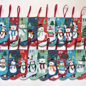 Adventi kalendárium textil zoknikkal - karácsonyi szalaggal - Meska.hu