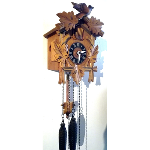 Vintage kicsi faragott Schwarzwaldi kakukkos óra - otthon & életmód - dekoráció - fali és függő dekoráció - falióra & óra - Meska.hu
