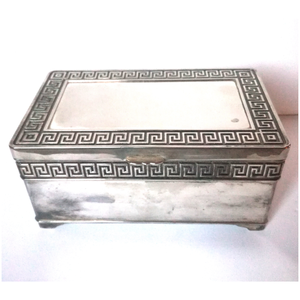 Antik ezüstözött alpakka kincses doboz, Otthon & Lakás, Dekoráció, Asztal és polc dekoráció, Díszdoboz, Fémmegmunkálás, MESKA