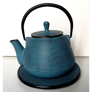 Vintage kék Japán vas teáskanna alátéttel - otthon & életmód - konyhafelszerelés, tálalás - tálalás - teás- és kávés pohár, készlet - Meska.hu