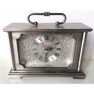 Gyönyörű ezüst színű Rhythm asztali óra - otthon & életmód - dekoráció - fali és függő dekoráció - falióra & óra - Meska.hu