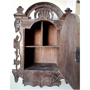 Antik faragott Schwarzwaldi kulcsos szekrényke - otthon & életmód - tárolás & rendszerezés - fali tároló - Meska.hu