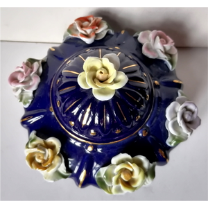 Szép rózsás porcelán bonbonier - otthon & életmód - dekoráció - asztal és polc dekoráció - dekorációs tál, tartó - Meska.hu