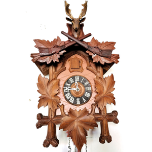 Faragott Schwarzwaldi kakukkos óra dámszarvas trófeával - otthon & életmód - dekoráció - fali és függő dekoráció - falióra & óra - Meska.hu