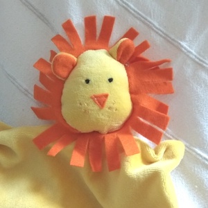 Szundikendő_Oroszlán - játék & sport - Meska.hu