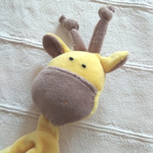 Szundikendő_Zsiráf - Meska.hu