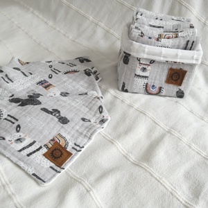 Babakelengye_Tetra törlő szett_Lámás - otthon & életmód - babaszoba, gyerekszoba - babaszoba, gyerekszoba - Meska.hu