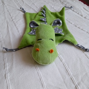 Szundikendő_Sárkány_Szürke pöttyös - otthon & életmód - babaszoba, gyerekszoba - babaszoba, gyerekszoba - Meska.hu