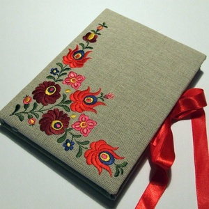 Matyó határidőnapló 2020, Táska, Divat & Szépség, Otthon & lakás, Naptár, képeslap, album, Magyar motívumokkal, Matyó hímzéses lenvászonnal borított 2019-es határidőnapló szatén szalag megkötővel és jelzőszalagga..., Meska