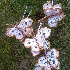 Horgolt karácsonyi pillangó - Meska.hu