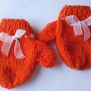 Kötött baba kesztyü,kézmelegítő - ruha & divat - babaruha & gyerekruha - babasapka - Meska.hu