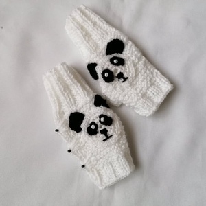 Panda macis horgolt gyerek kézmelegítő.újjatlan kesztyű - ruha & divat - sál, sapka, kendő - kesztyű - Meska.hu
