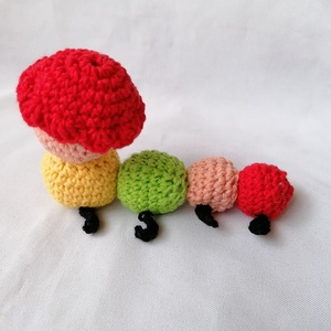 Horgolt kukac,rangja Fő kukac - játék & sport - plüssállat & játékfigura - más figura - Meska.hu