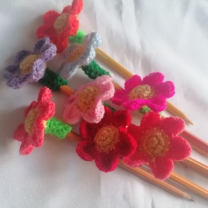 Horgolt ceruza virág, ceruzadísz - otthon & életmód - dekoráció - virágdísz és tartó - csokor & virágdísz - Meska.hu