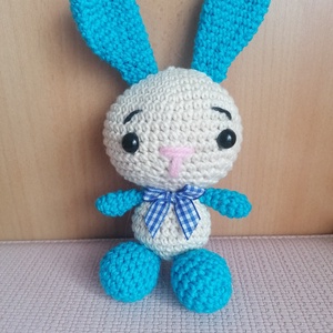 Horgolt nyuszi fiú, Játék & Sport, Plüssállat & Játékfigura, Nyuszi, Horgolás, MESKA