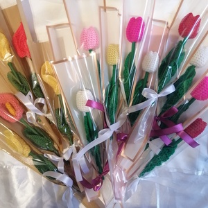 Horgolt tulipánok csomagolva. Egyedi rendelés!  - Meska.hu