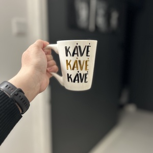 Feliratos bögre, Otthon & Életmód, Konyhafelszerelés, tálalás, Tálalás, Bögre & Csésze, Festett tárgyak, Feliratos kőporcelán bögre, káviimádóknak, akiknek nem elég csak a "kávé" hanem "kávékávékávé" kell..., MESKA