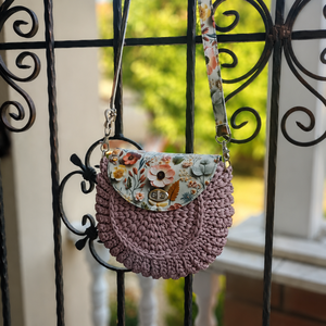Horgolt crossbody - táska & tok - kézitáska & válltáska - nagy pakolós táska - Meska.hu
