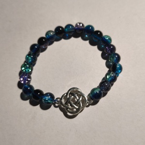 Karkötő medállal - ékszer - karkötő - gyöngyös karkötő - Meska.hu