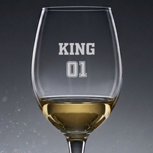 KING és QUEEN páros borospohár készlet mosogatógépben mosható tartós gravírozással 3dl 300ml - otthon & életmód - konyhafelszerelés, tálalás - tálalás - boros poharak, szettek - Meska.hu