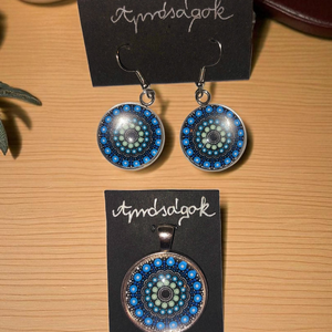 Kék-zöld mandala Apróságok-üveglencsés ékszerek, Ékszer, Ékszerszett, Üvegművészet, Ékszerkészítés, MESKA