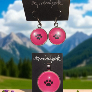 Pink hátterű fekete tappancs Apróságok-üveglencsés ékszerek, Ékszer, Ékszerszett, Üvegművészet, Ékszerkészítés, MESKA