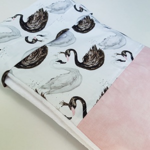 Hattyús, vízhatlan pelenkázó alátét patentos megkötővel, Otthon & Életmód, Lakástextil, Ágytakaró, Varrás, MESKA