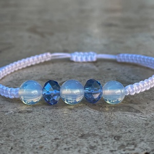 Opalit karkötő - ékszer - karkötő - fonott karkötő - Meska.hu