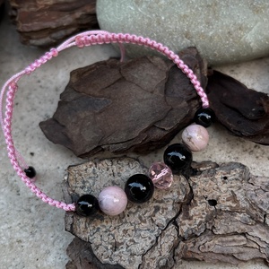 Pink opál és ónix ásvány karkötő - ékszer - karkötő - fonott karkötő - Meska.hu