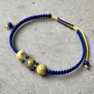 Bumble bee jáspis makramé ásvány karkötő - ékszer - karkötő - fonott karkötő - Meska.hu