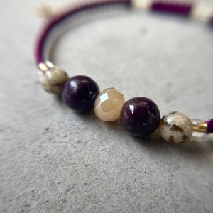 Purpurit és zebradorit makramé ásvány karkötő - ékszer - karkötő - fonott karkötő - Meska.hu