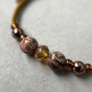 Leopárd jáspis és hematit makramé karkötő - ékszer - karkötő - fonott karkötő - Meska.hu