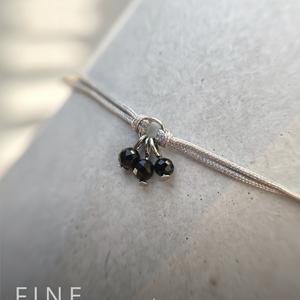 FINE LINE - stabilitás - minimalista fekete turmalin karkötő - Meska.hu