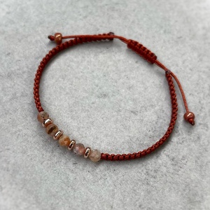 Napkő és rosegold hematit makramé ásvány karkötő - ékszer - karkötő - fonott karkötő - Meska.hu
