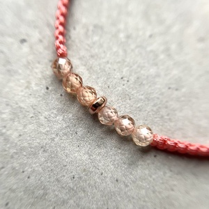 Púder cirkon és rosegold hematit makramé ásvány karkötő - ékszer - karkötő - fonott karkötő - Meska.hu