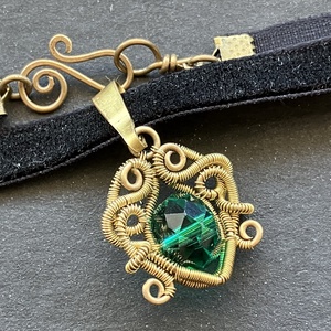 Sárgaréz és smaragdzöld choker, Ékszer, Nyaklánc, Nyakpánt, gallér, Ékszerkészítés, Fémmegmunkálás, MESKA