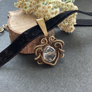 LUX - sárgaréz áttetsző choker - ékszer - nyaklánc - medálos nyaklánc - Meska.hu